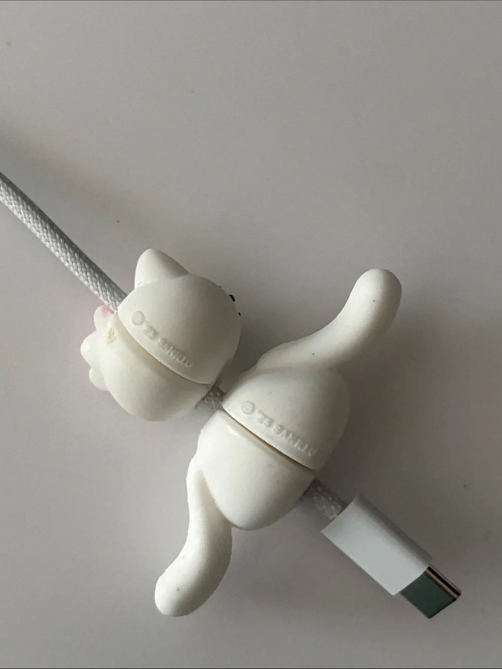 Hello Kitty Pink and White Plug Cover with Bow Accent & (2) Wire Protectors